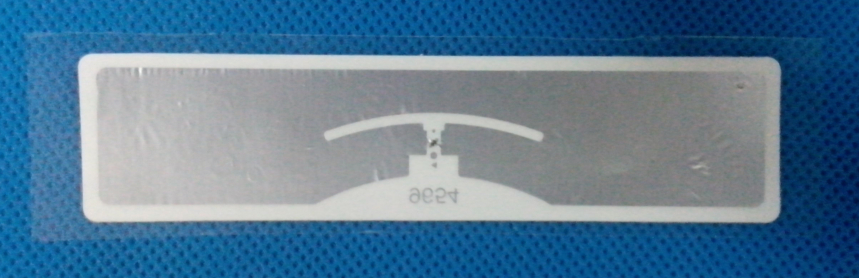 NFC-967 UHF易 碎 纸 挡 风 玻 璃 标 签